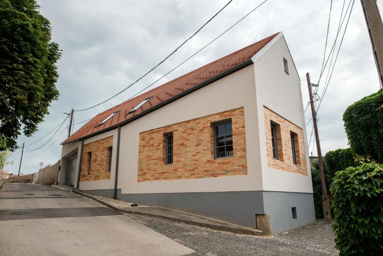 Loftlakasom**** Aparthotel Veszprém Exterior photo