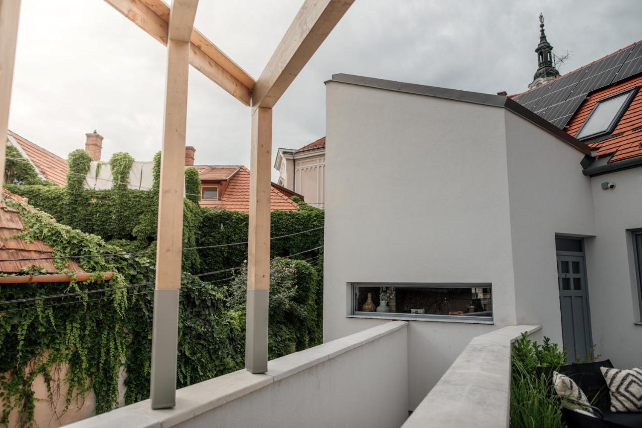 Loftlakasom**** Aparthotel Veszprém Exterior photo