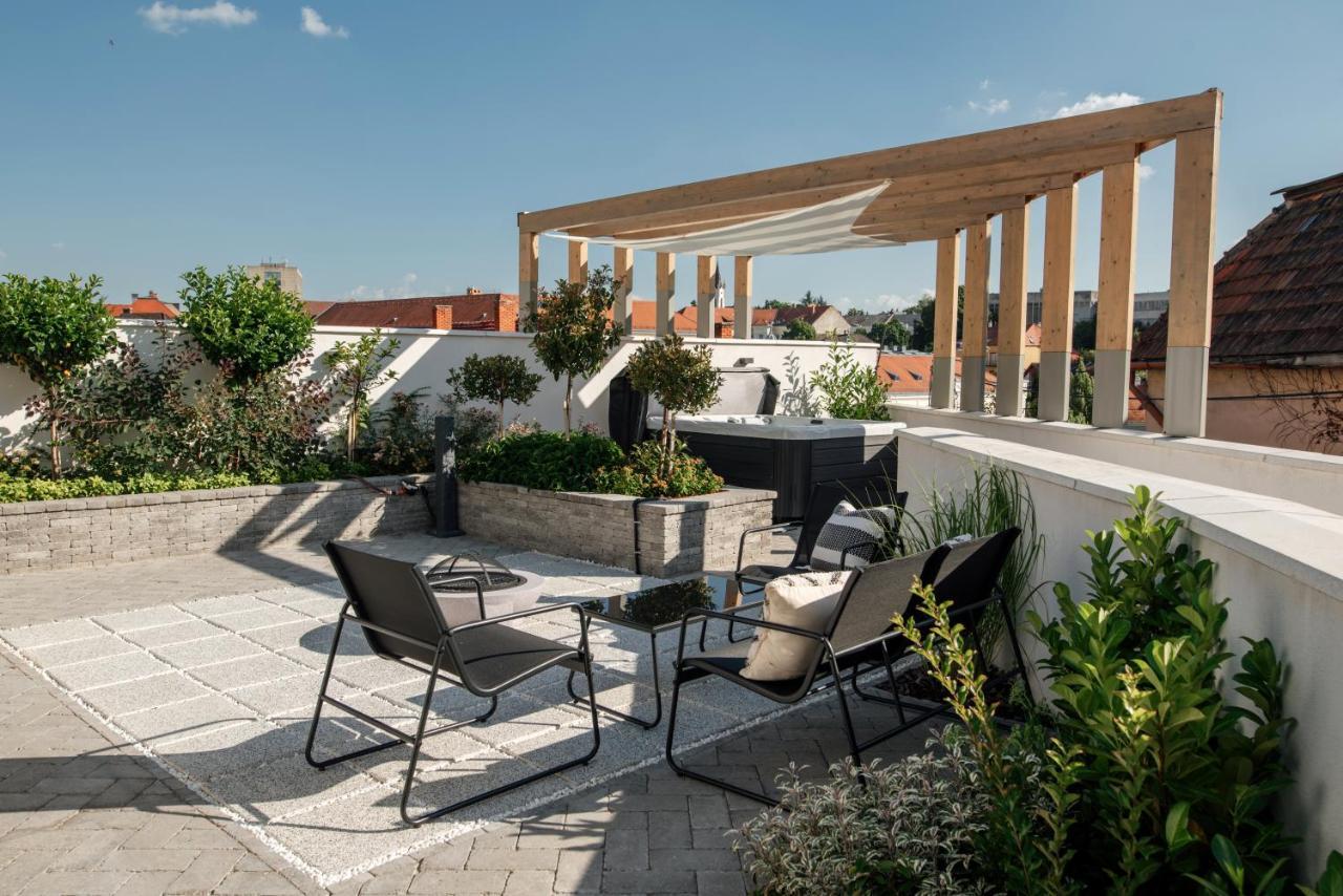 Loftlakasom**** Aparthotel Veszprém Exterior photo