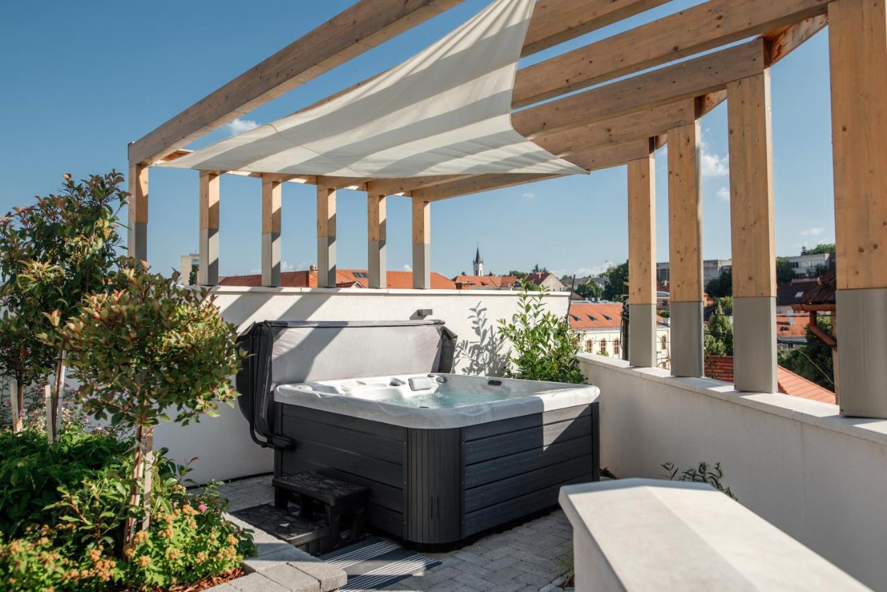 Loftlakasom**** Aparthotel Veszprém Exterior photo